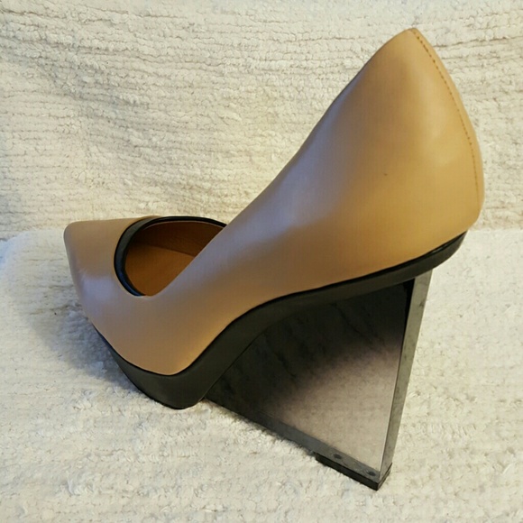 L.A.M.B. - Picture 3 of 4